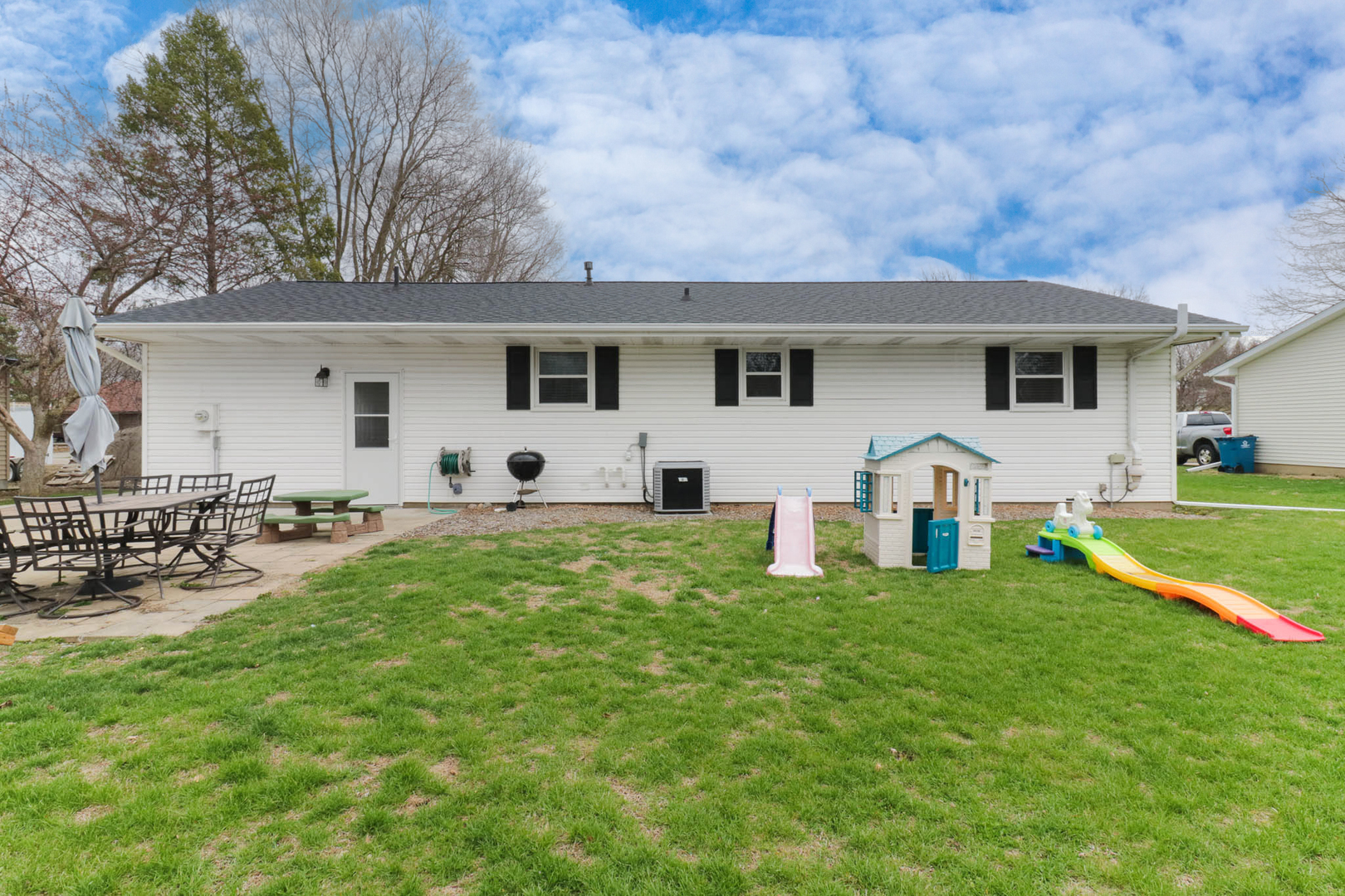 313 S School Street, Minier, IL 61759