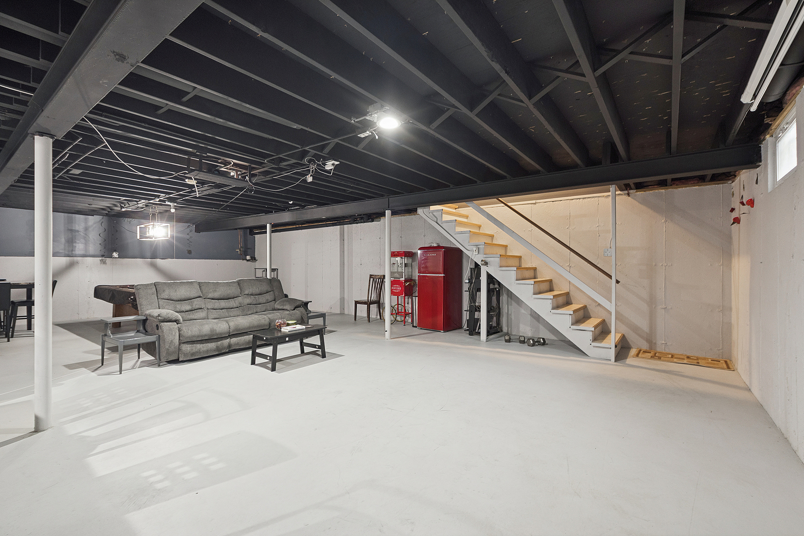 18311 Holland Road, Lansing, IL 60438