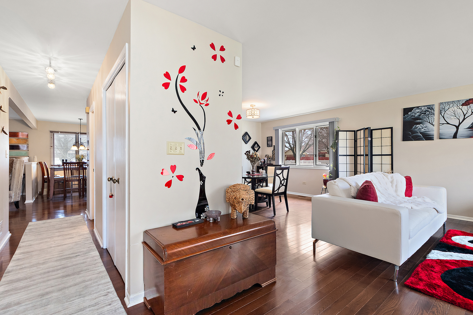 18311 Holland Road, Lansing, IL 60438