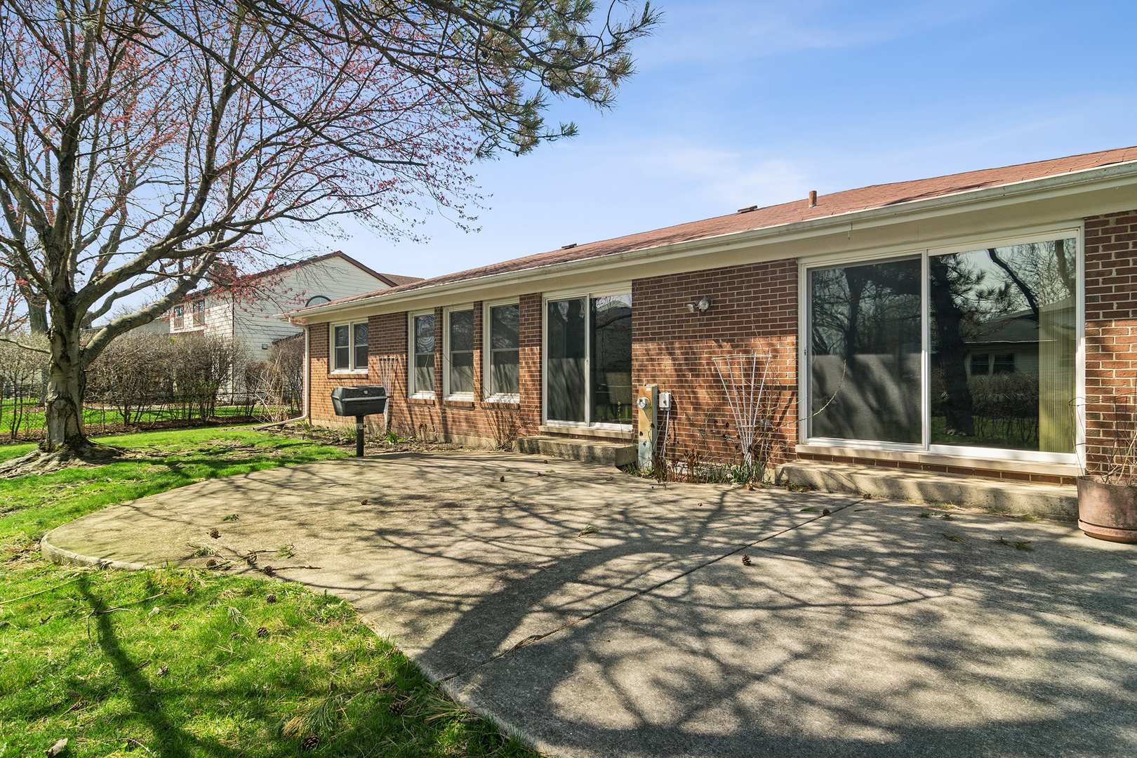 1067 S Whippoorwill Lane, Palatine, IL 60067