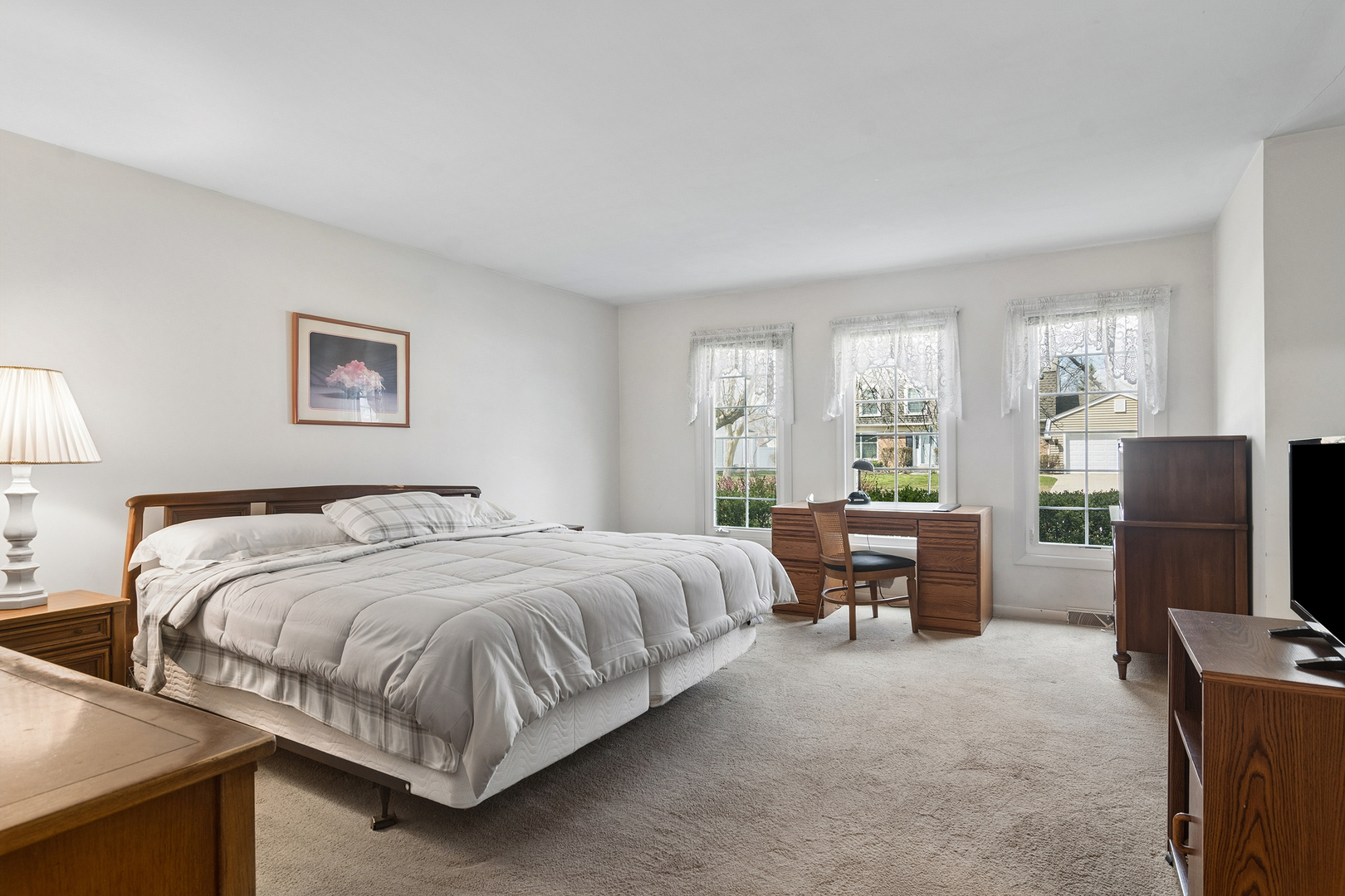 1067 S Whippoorwill Lane, Palatine, IL 60067