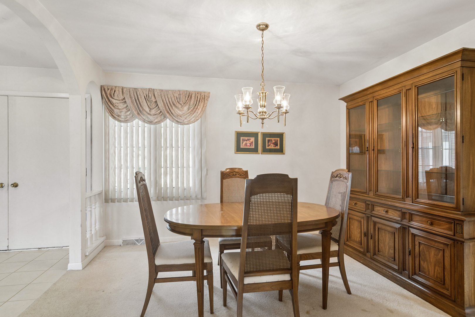 1067 S Whippoorwill Lane, Palatine, IL 60067