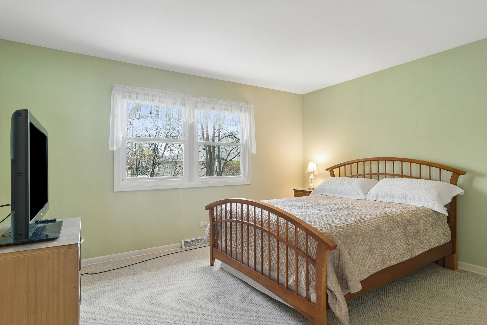 1067 S Whippoorwill Lane, Palatine, IL 60067