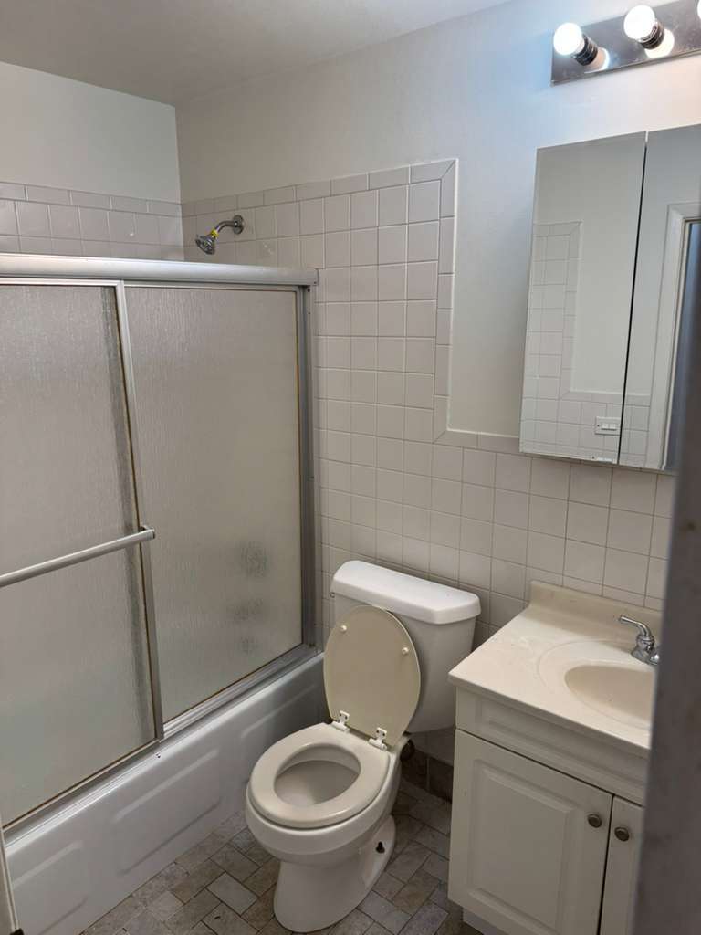 1485 Quaker Lane #116D, Prospect Heights, IL 60070