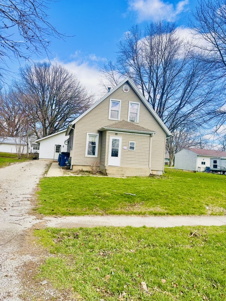 411 E Hamilton Street, Odell, IL 60460