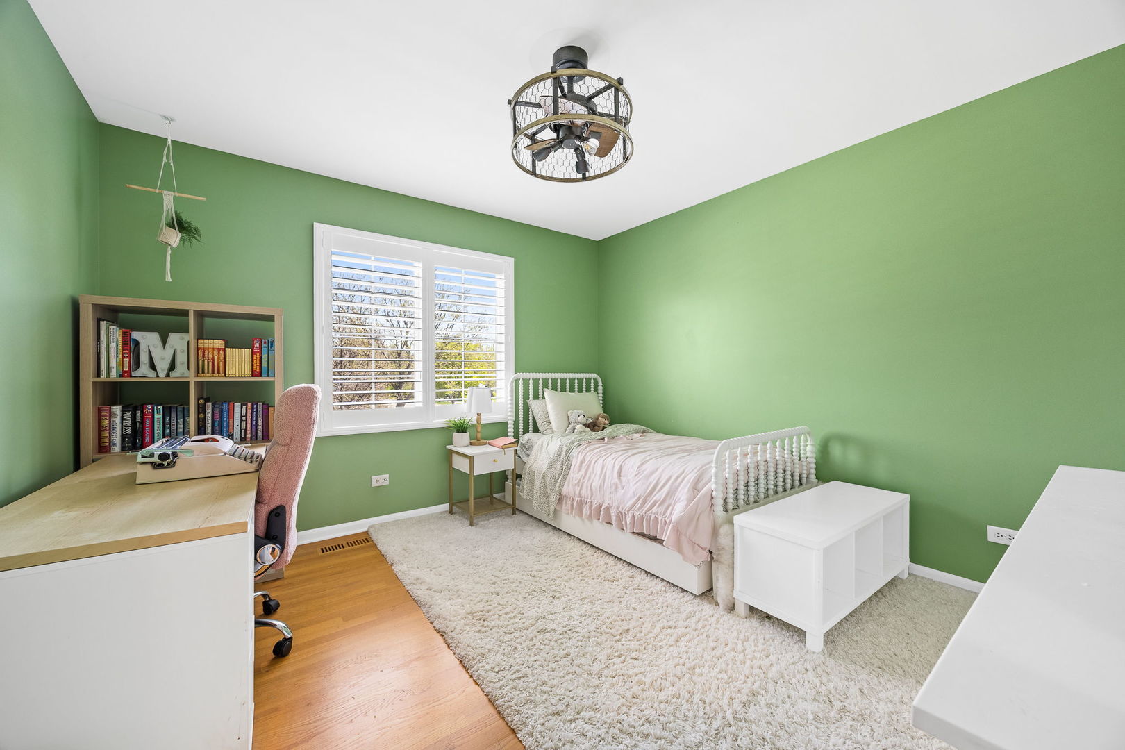 8724 Coventry Drive, Woodridge, IL 60517