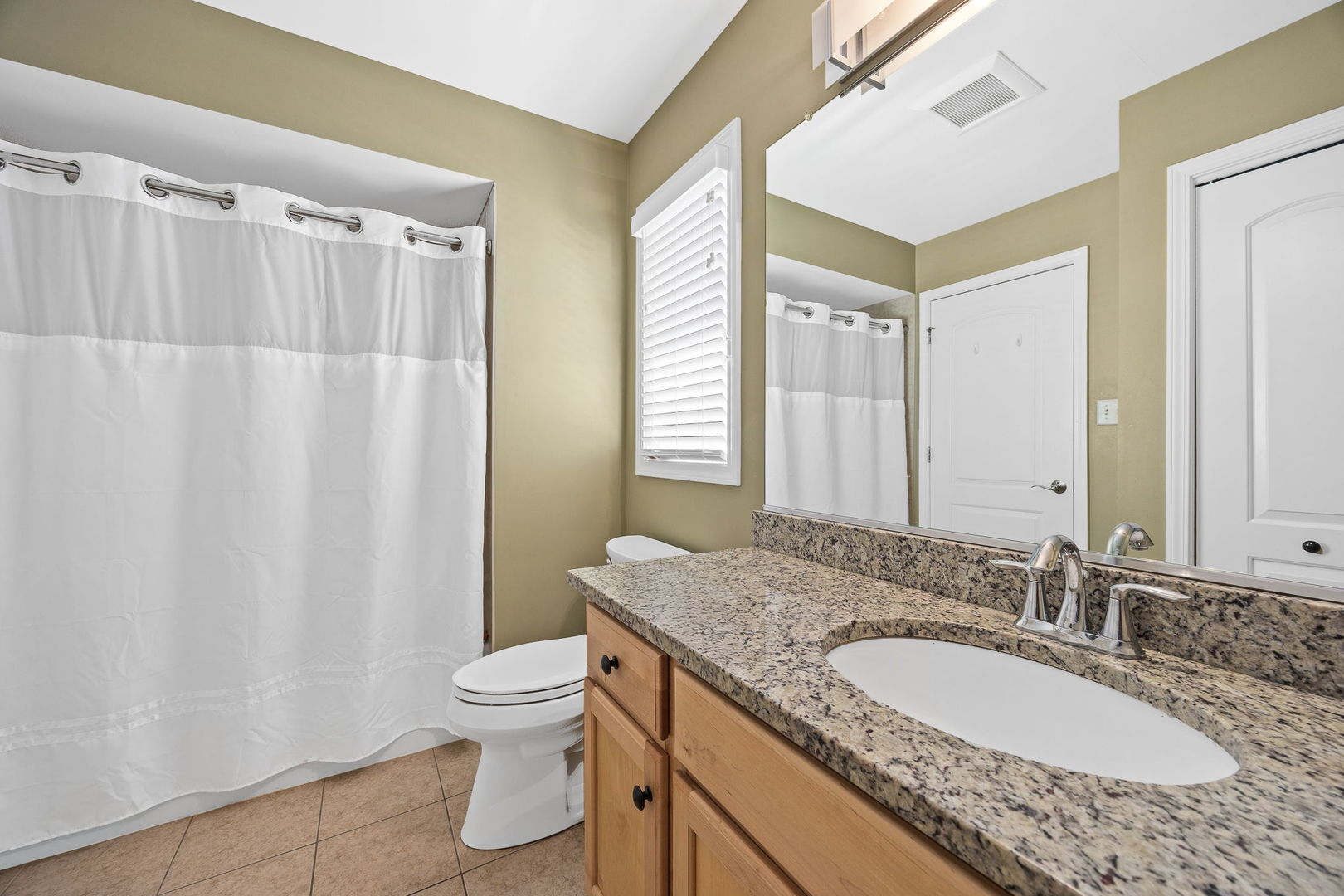 8724 Coventry Drive, Woodridge, IL 60517