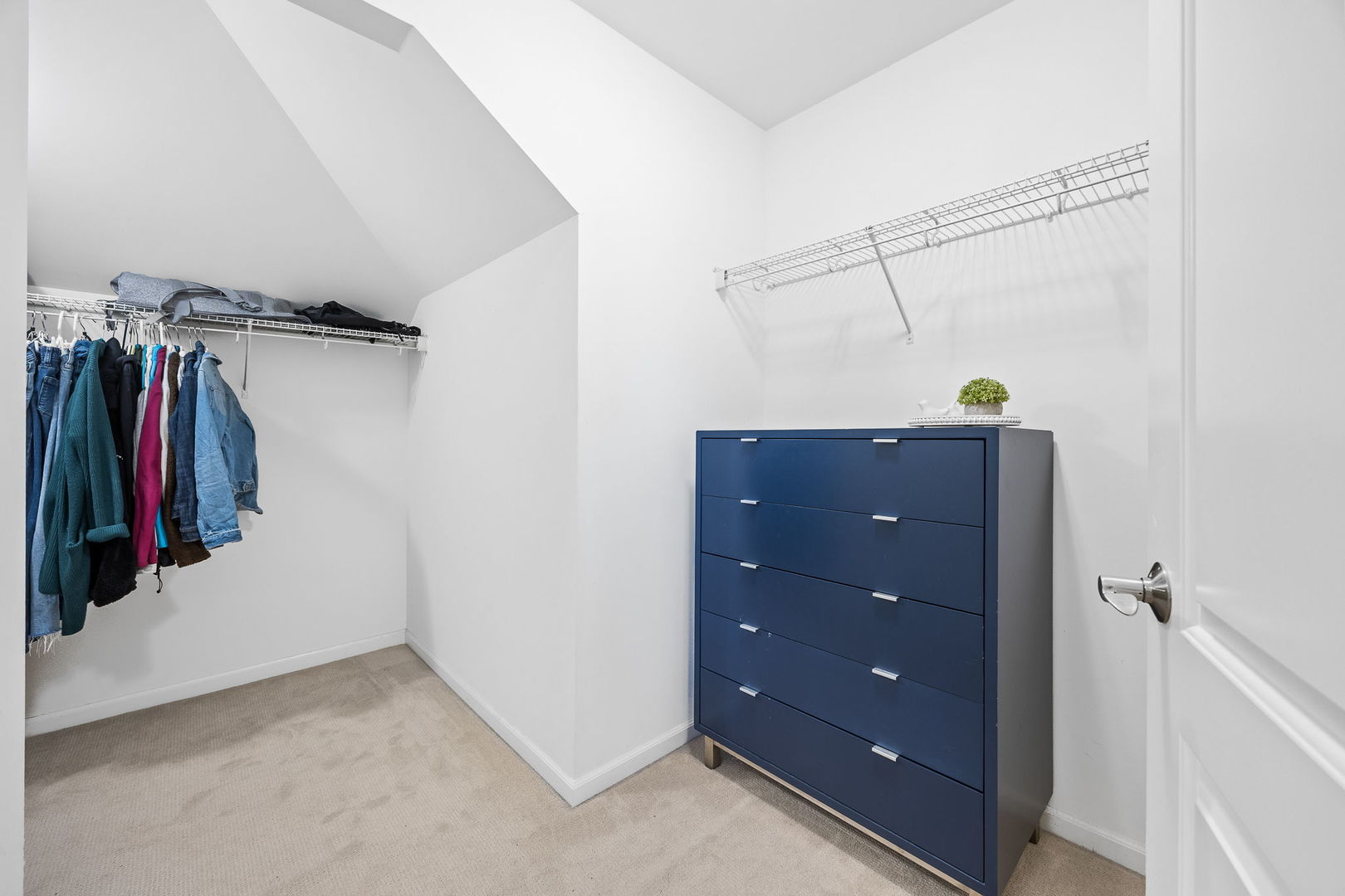 8724 Coventry Drive, Woodridge, IL 60517