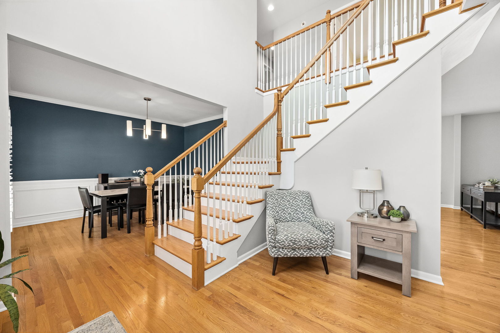 8724 Coventry Drive, Woodridge, IL 60517