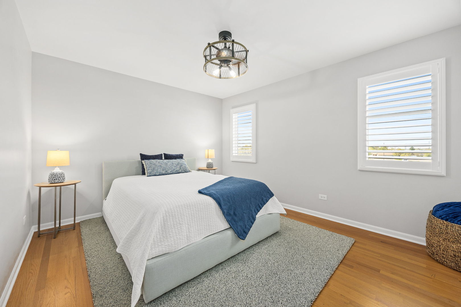 8724 Coventry Drive, Woodridge, IL 60517