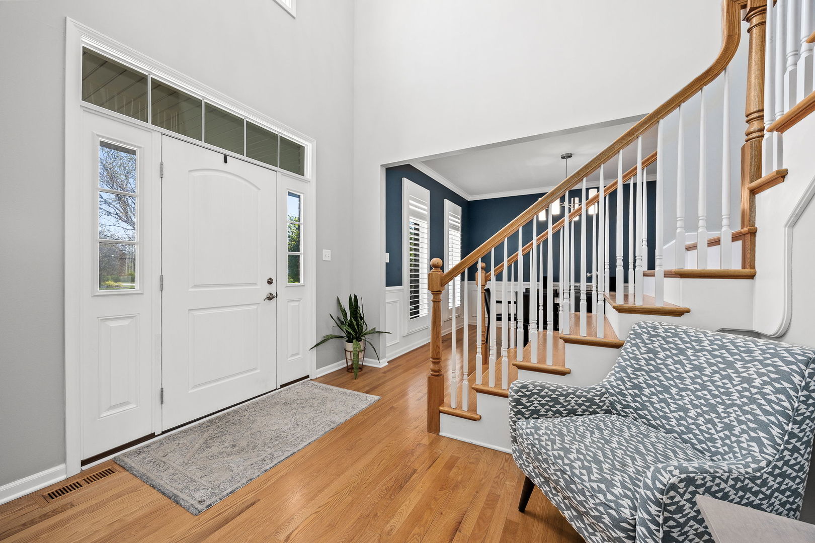 8724 Coventry Drive, Woodridge, IL 60517