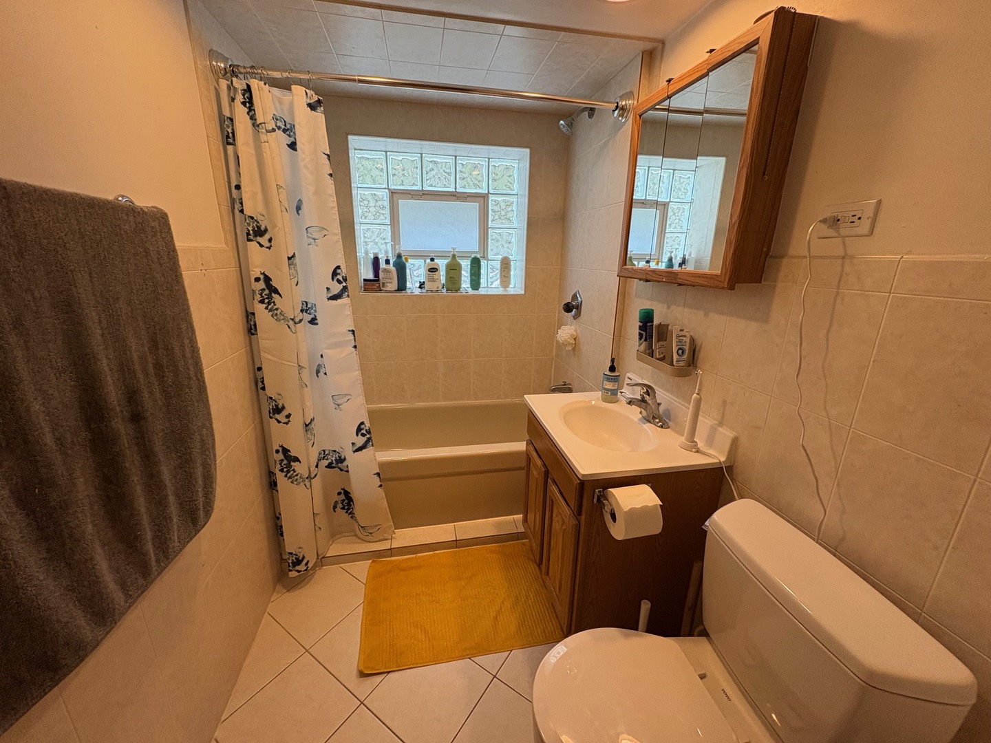 5054 N Lockwood Avenue, Chicago, IL 60630