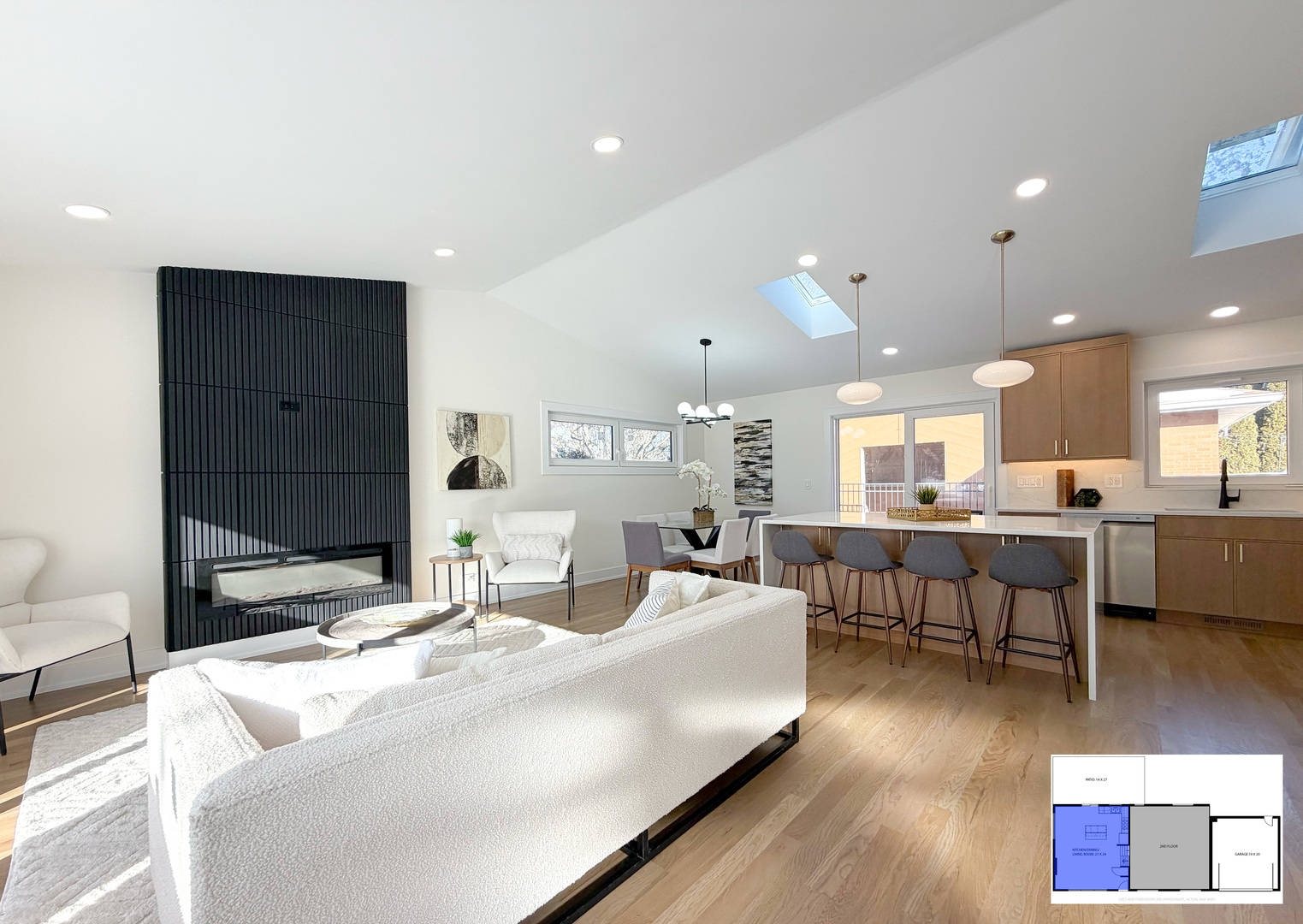 703 N Gibbons Avenue, Arlington Heights, IL 60004