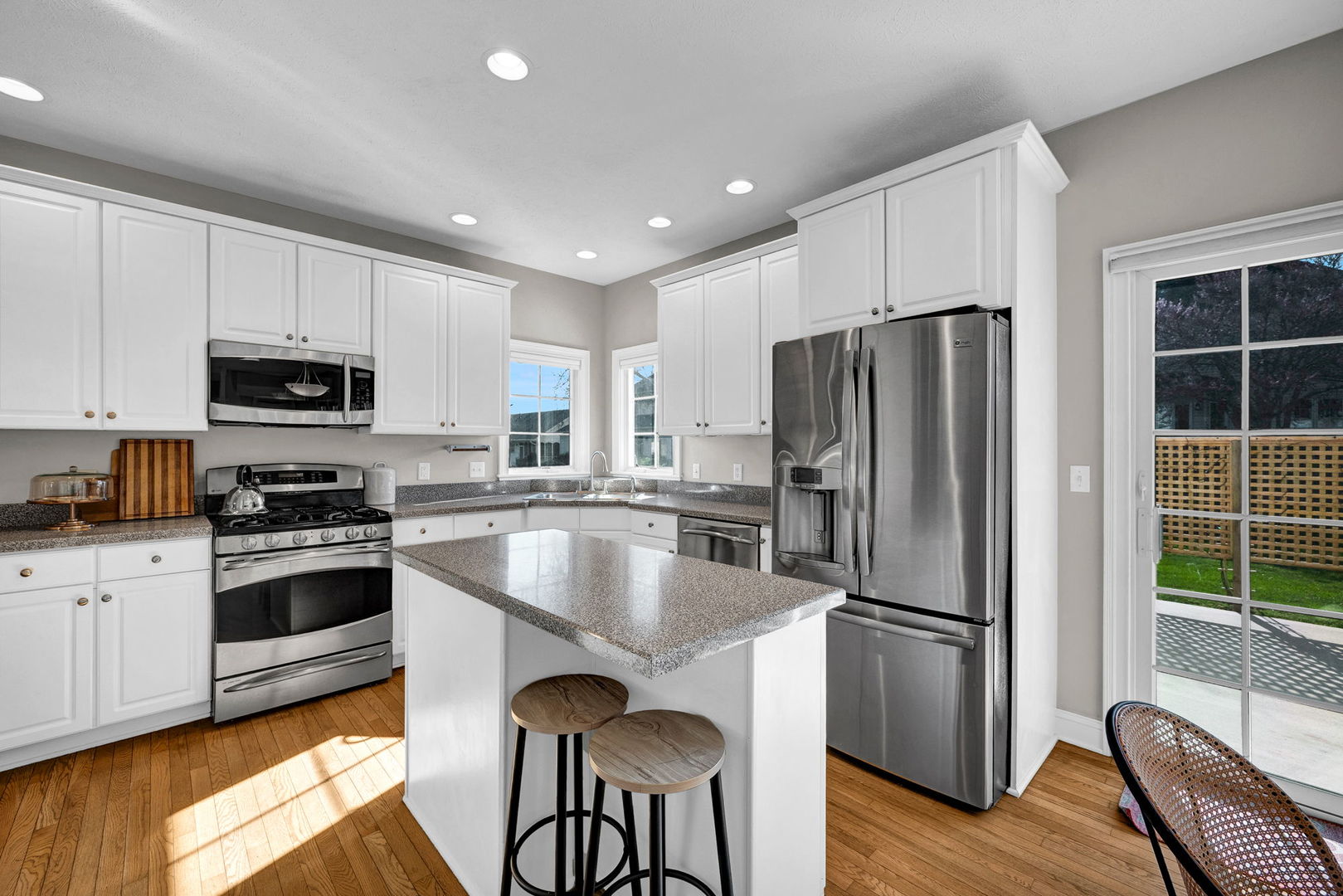 2106 Foxtail Road, Bloomington, IL 61704