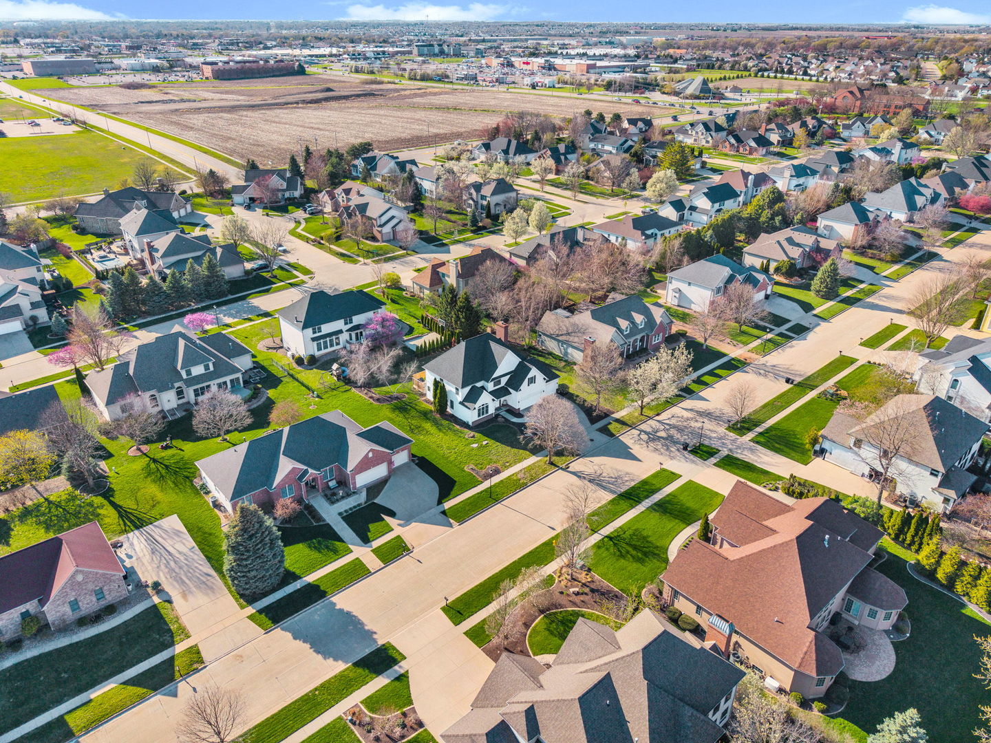 2106 Foxtail Road, Bloomington, IL 61704