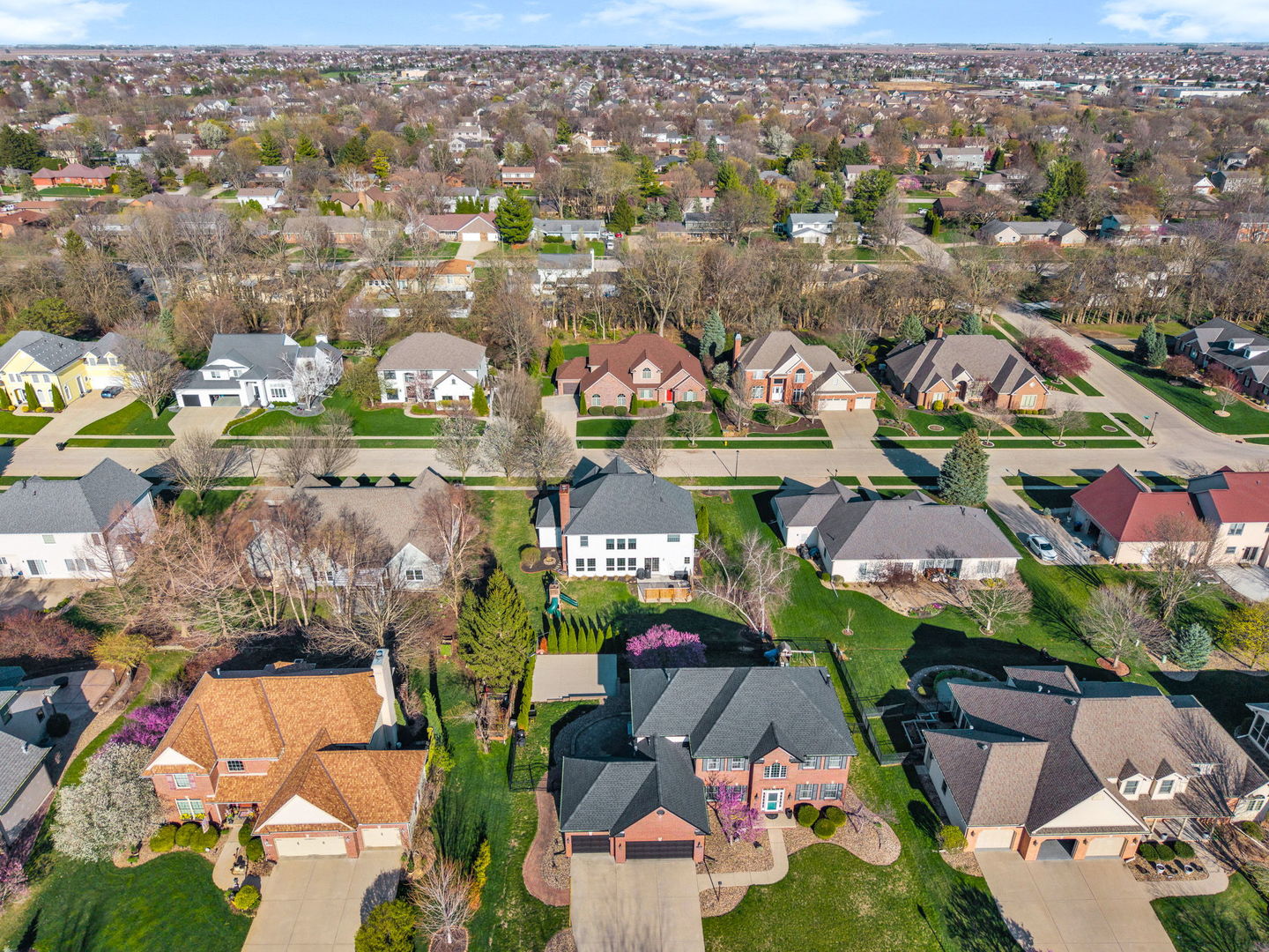 2106 Foxtail Road, Bloomington, IL 61704