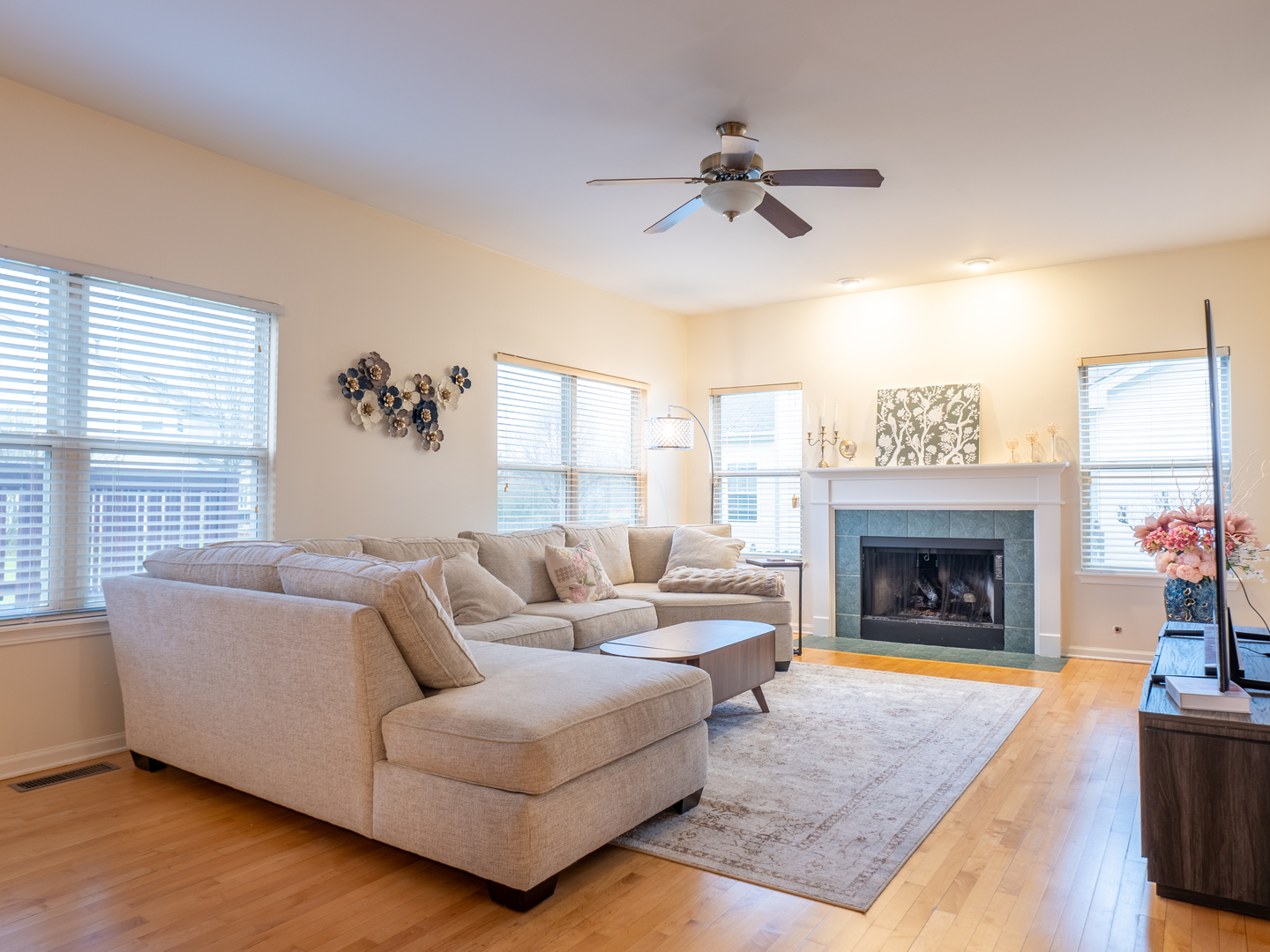 2623 SHENANDOAH Court, Aurora, IL 60503