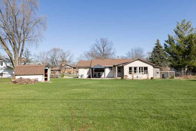 1516 Sunset Drive, Schaumburg, IL 60193