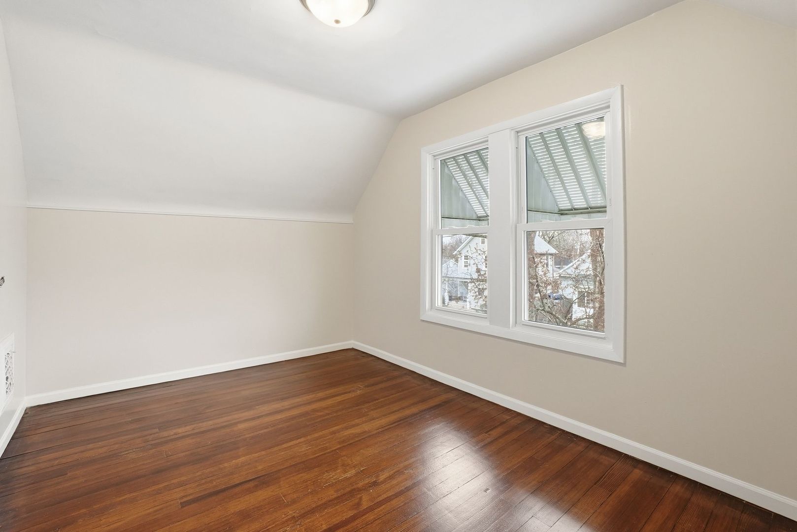 17 Seeser Street, Joliet, IL 60436