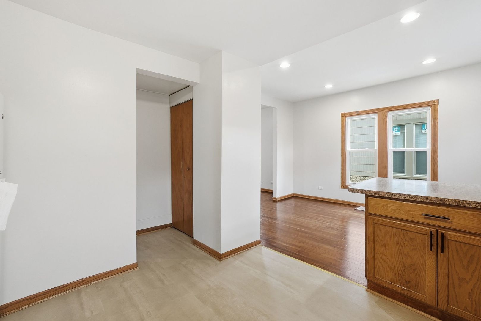 17 Seeser Street, Joliet, IL 60436