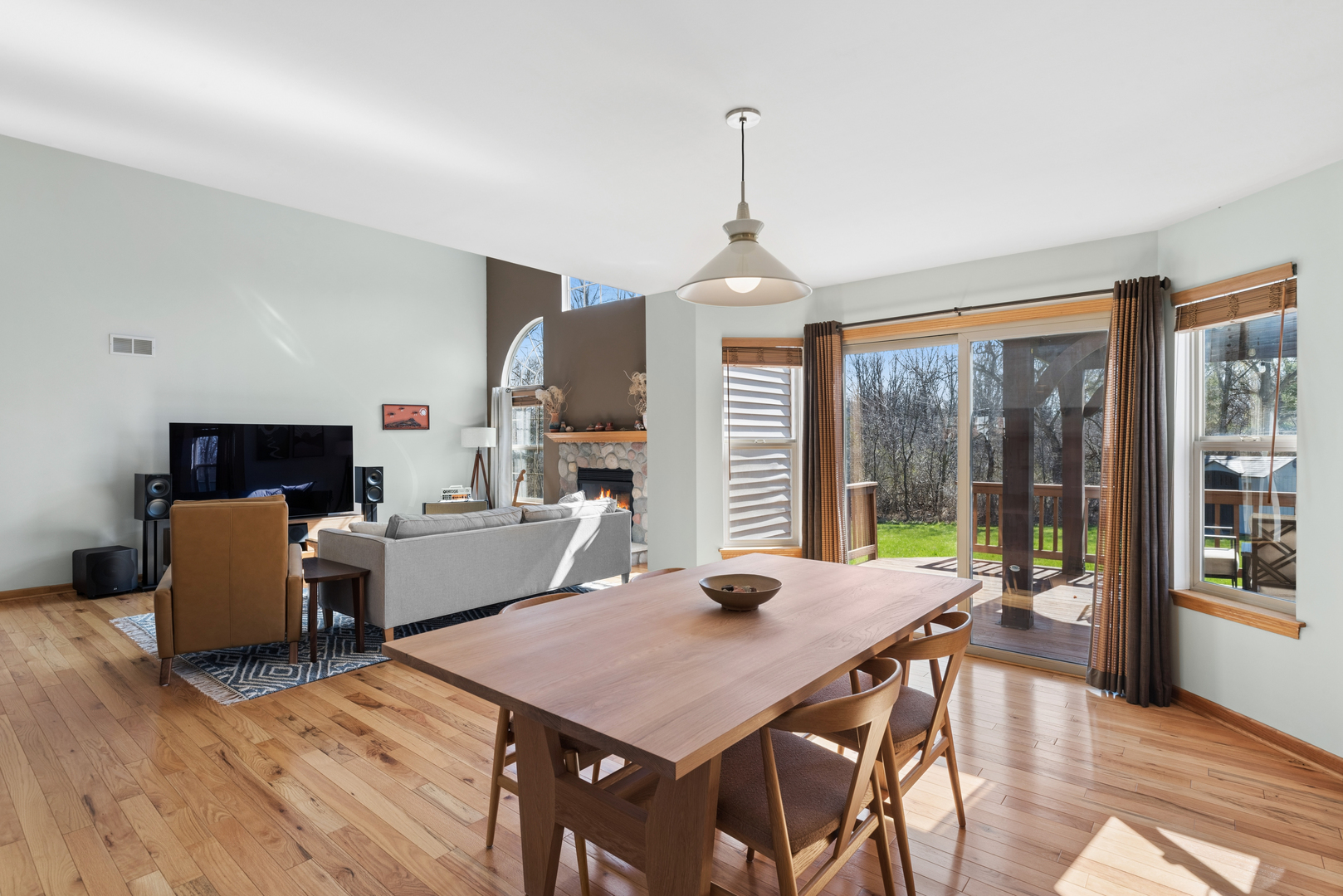 1205 Pennsylvania Avenue, Winthrop Harbor, IL 60096