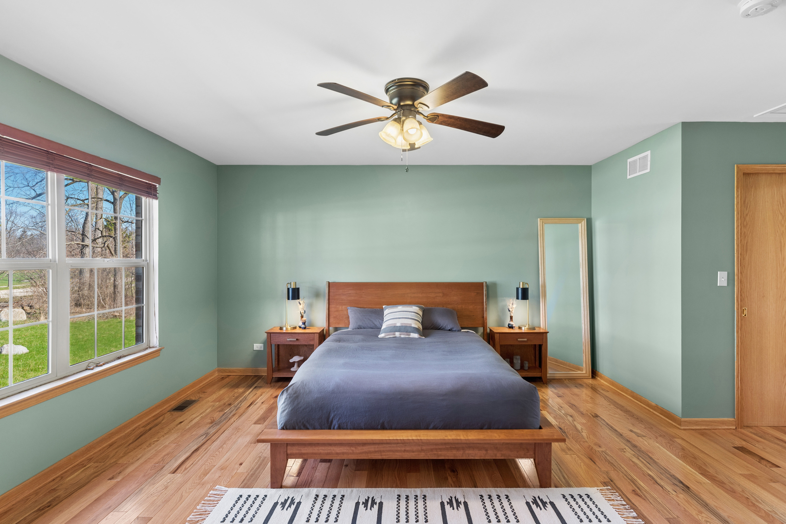 1205 Pennsylvania Avenue, Winthrop Harbor, IL 60096