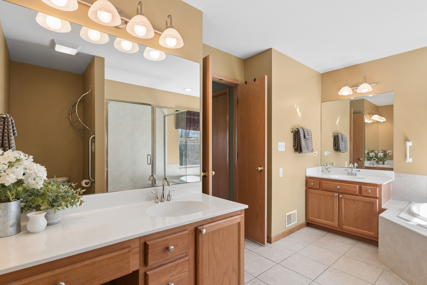 1205 Pennsylvania Avenue, Winthrop Harbor, IL 60096