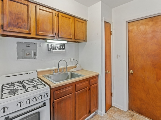 999 CONFIDENTIAL Avenue, Confidential, IL 99999