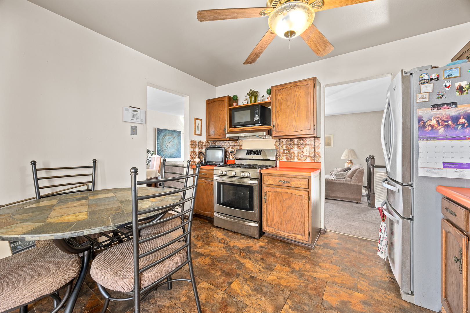 213 Windsor Drive, Bolingbrook, IL 60440