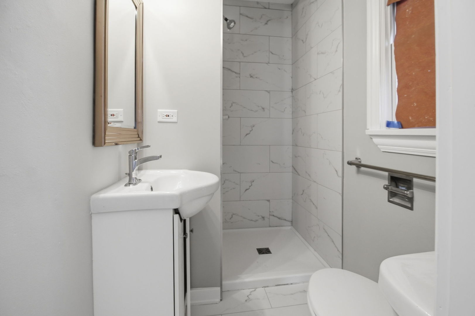 222 S Hudson Street, Westmont, IL 60559