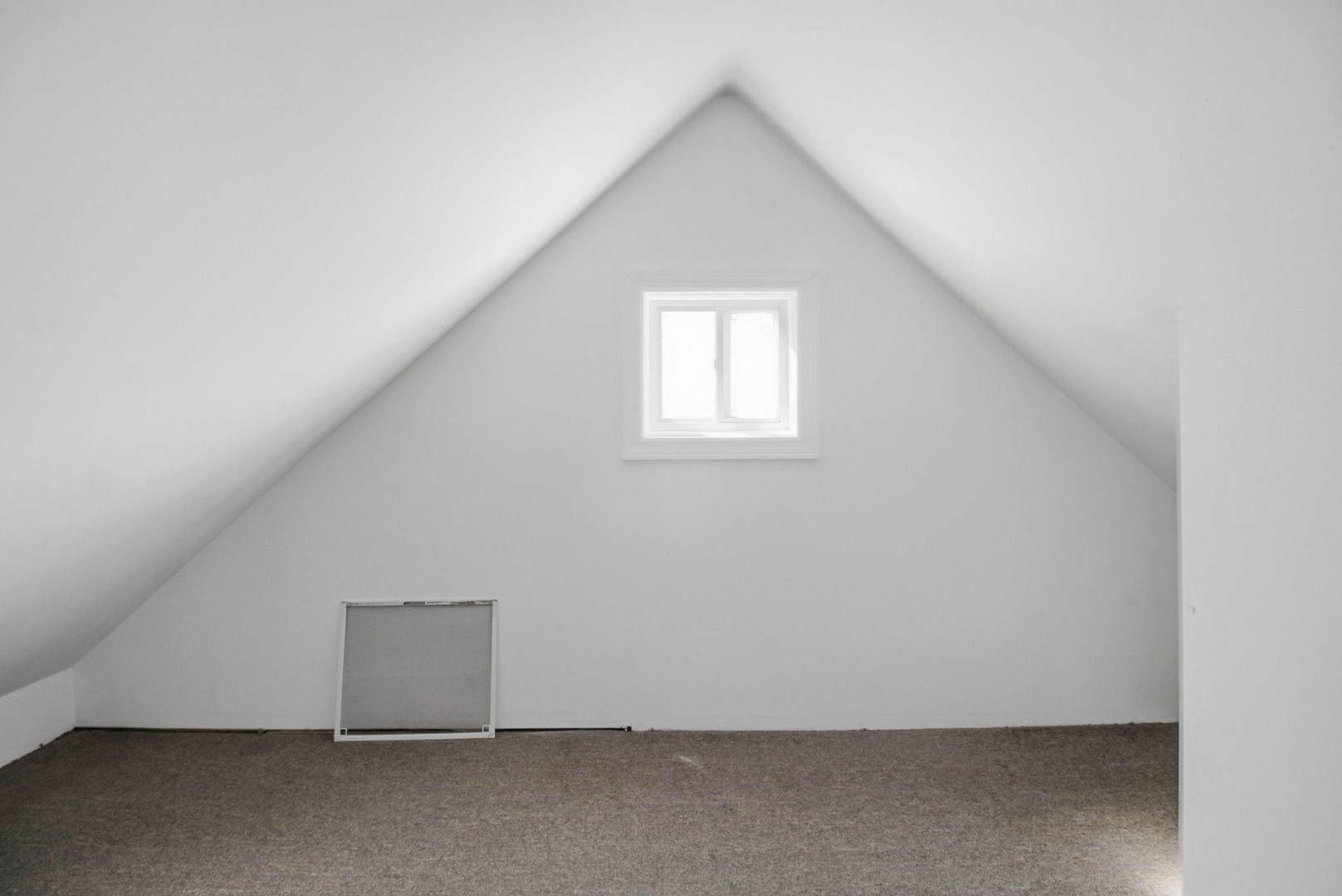 222 S Hudson Street, Westmont, IL 60559