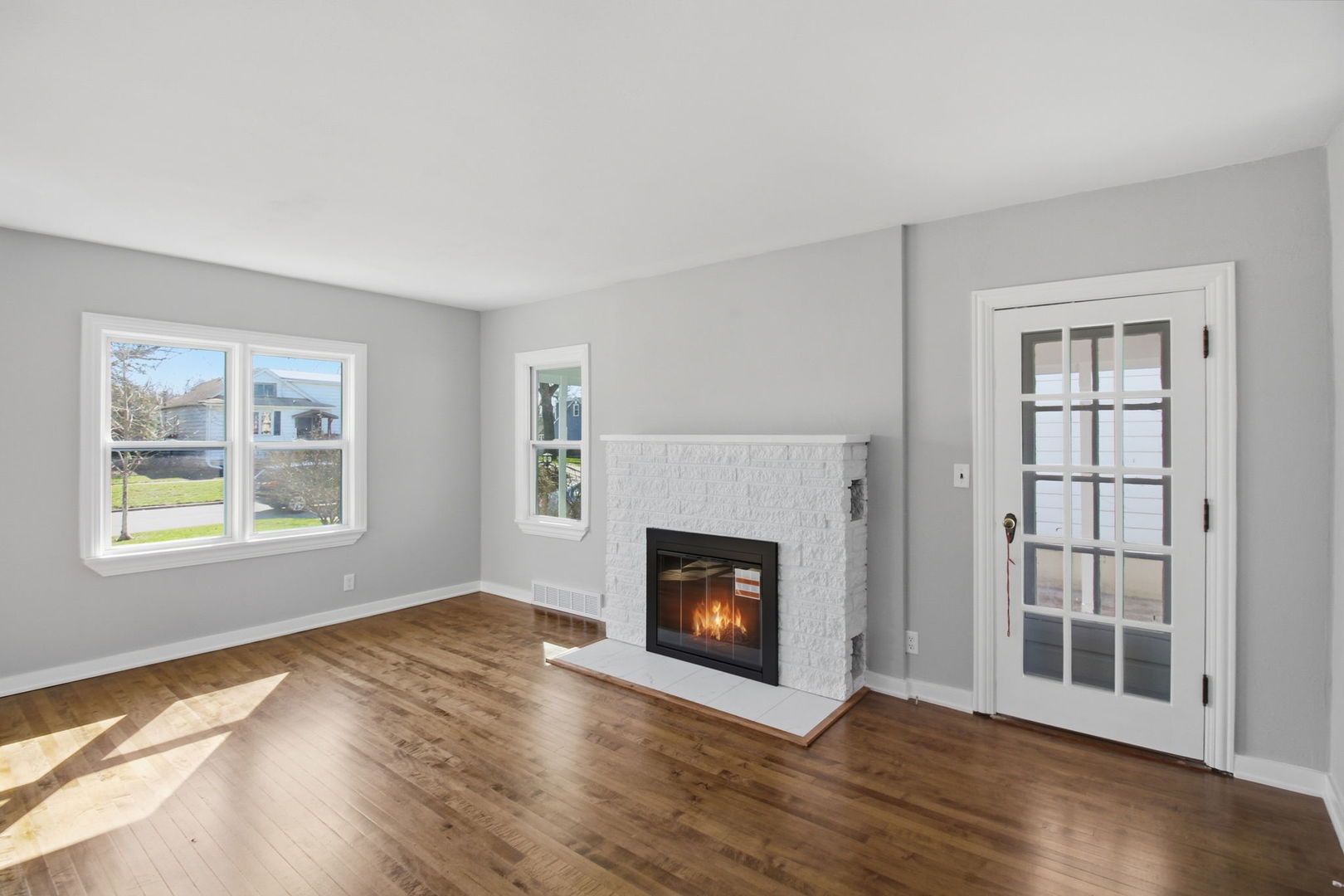 222 S Hudson Street, Westmont, IL 60559