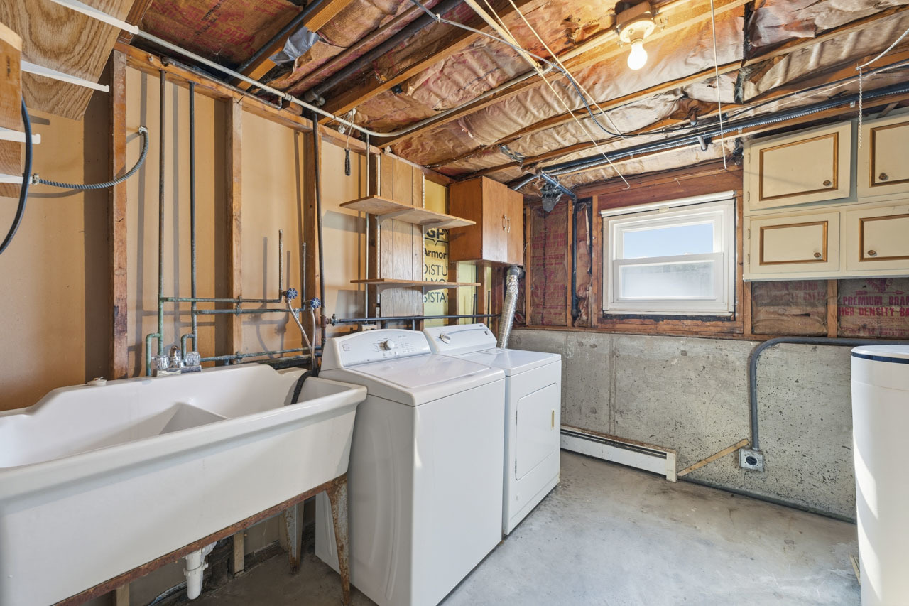 30W445 Arbor Lane, West Chicago, IL 60185