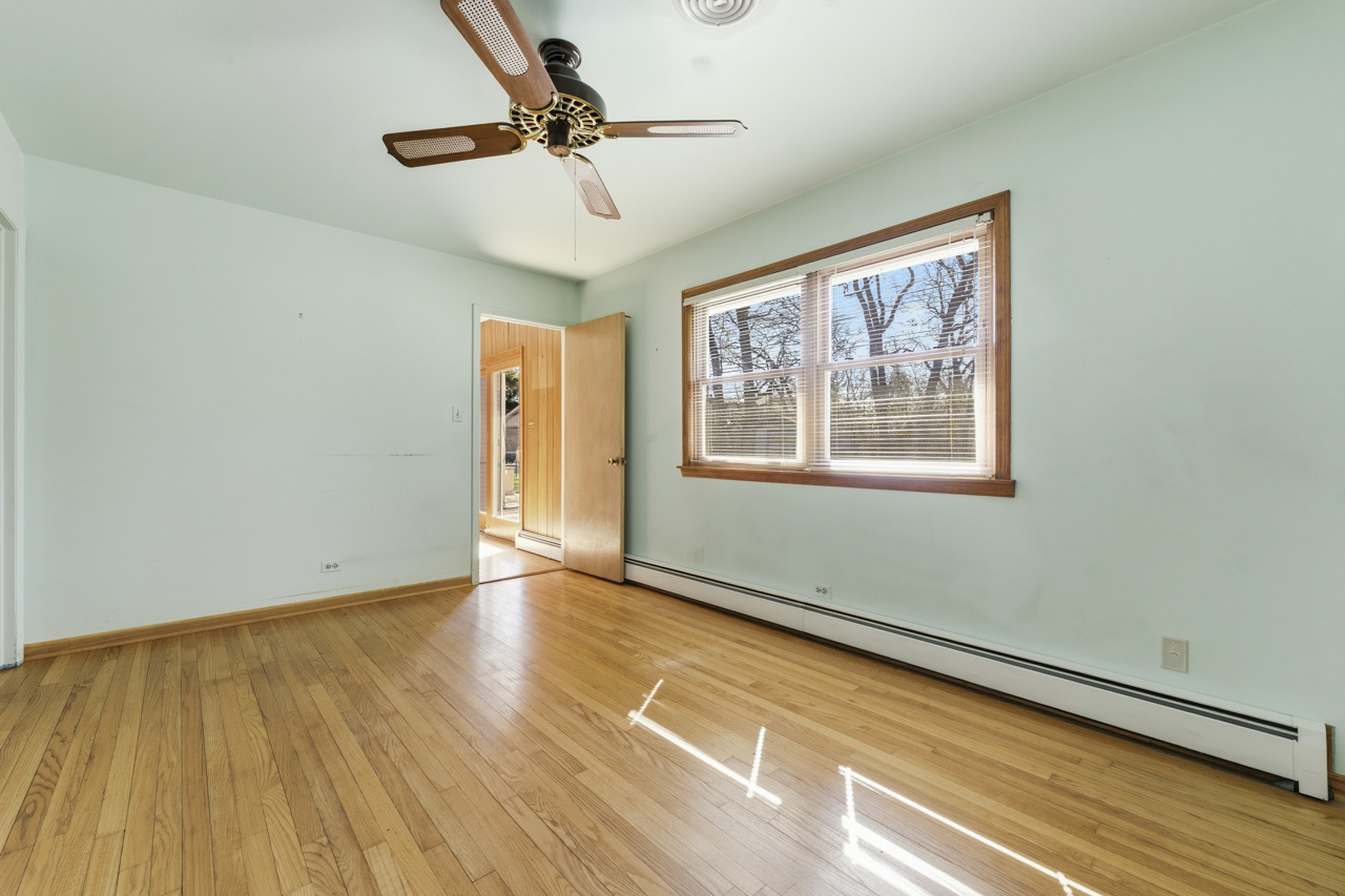 30W445 Arbor Lane, West Chicago, IL 60185