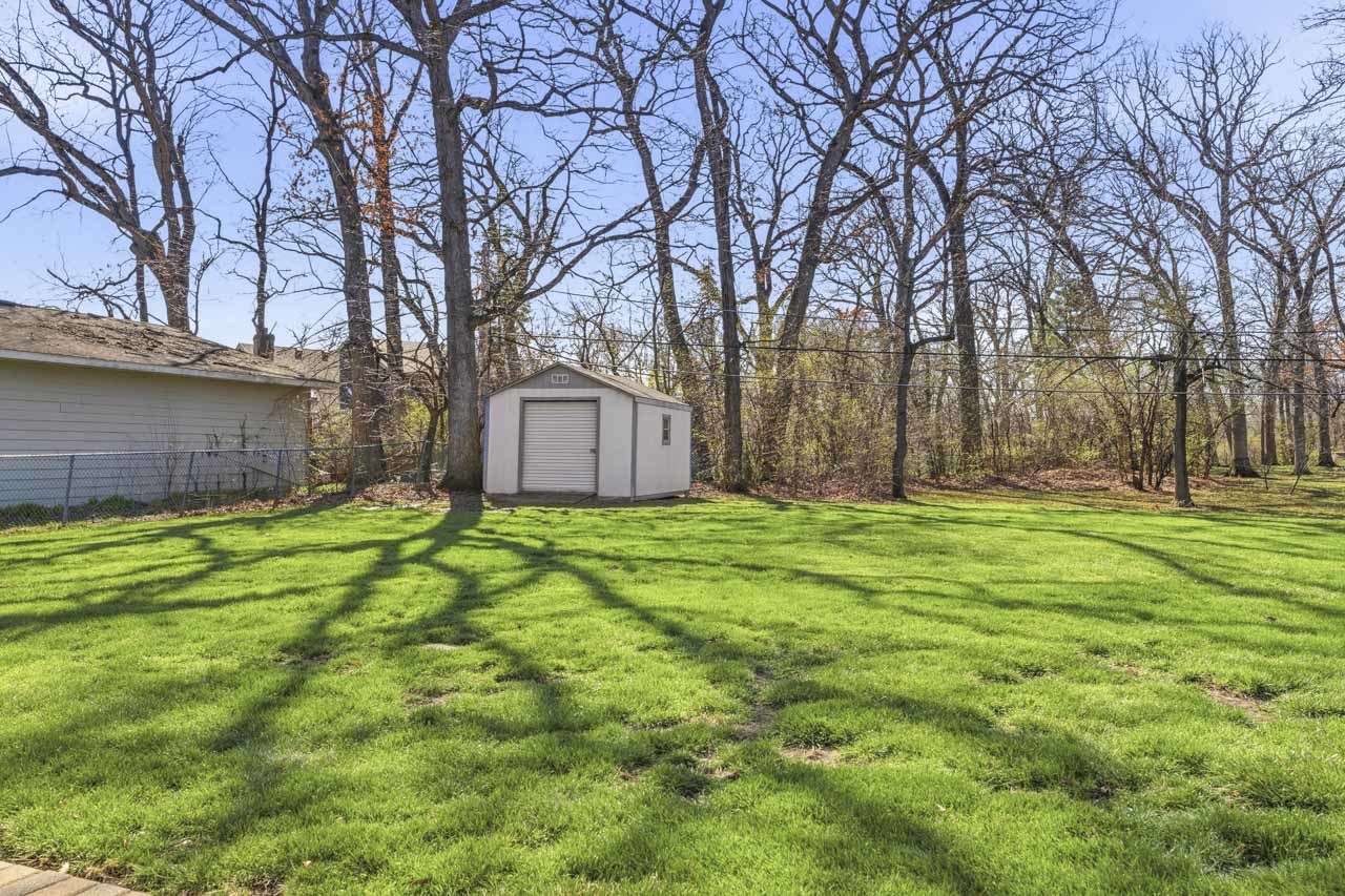 30W445 Arbor Lane, West Chicago, IL 60185