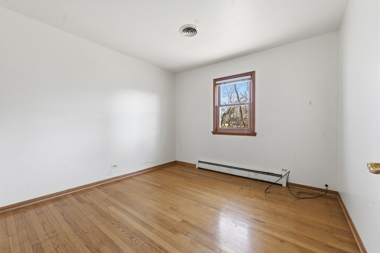 30W445 Arbor Lane, West Chicago, IL 60185