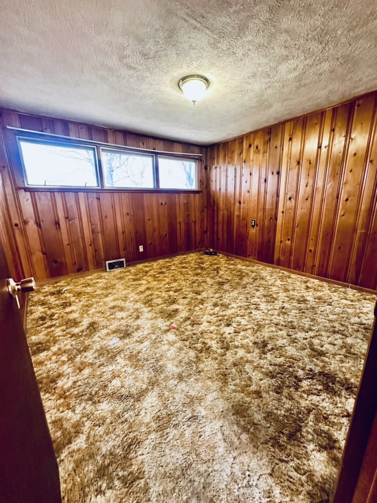 1111 N Bell Avenue, Pontiac, IL 61764