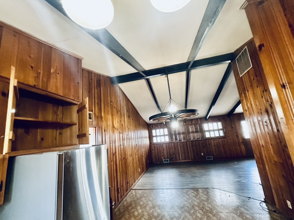 1111 N Bell Avenue, Pontiac, IL 61764