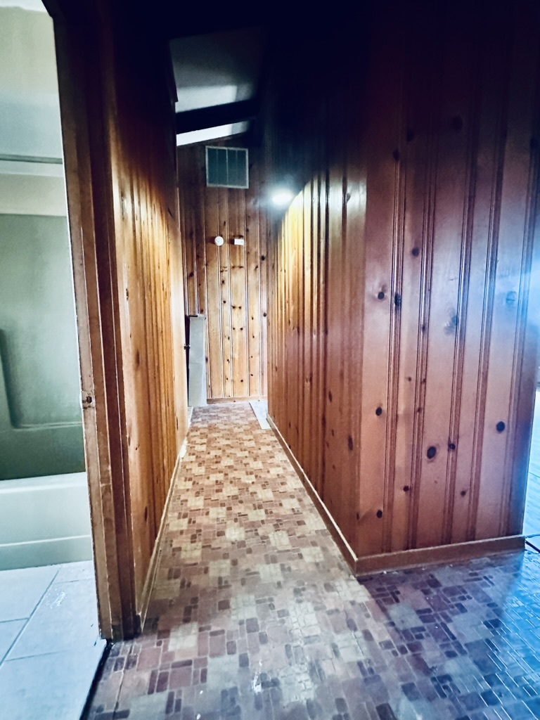 1111 N Bell Avenue, Pontiac, IL 61764