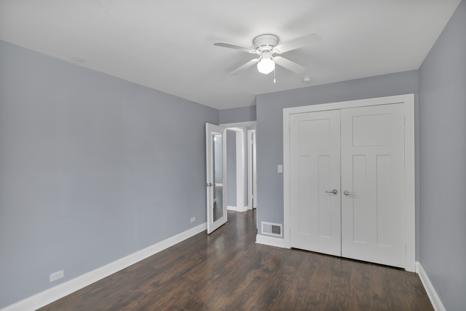 7418 W Clarence Avenue, Chicago, IL 60631