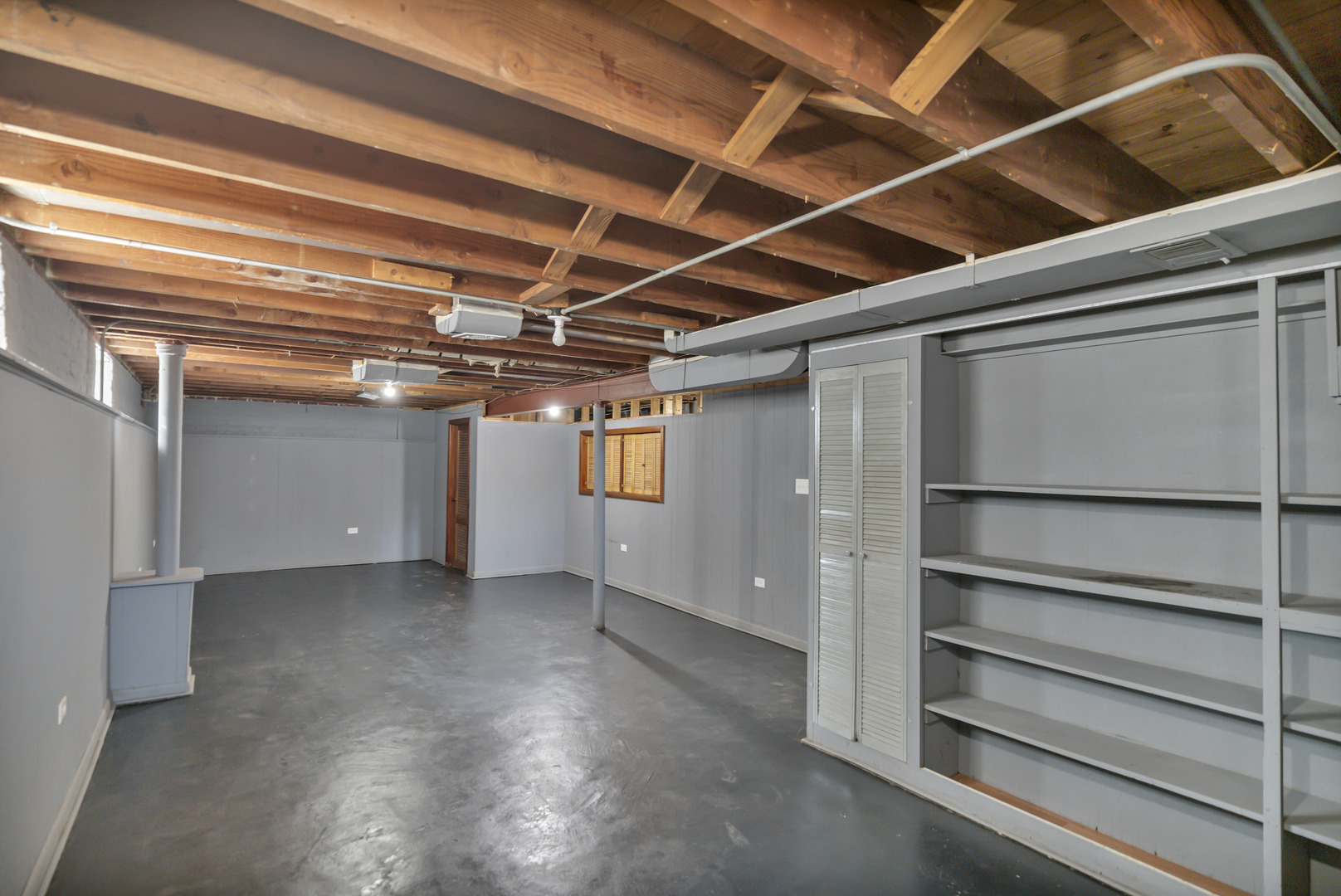 7418 W Clarence Avenue, Chicago, IL 60631