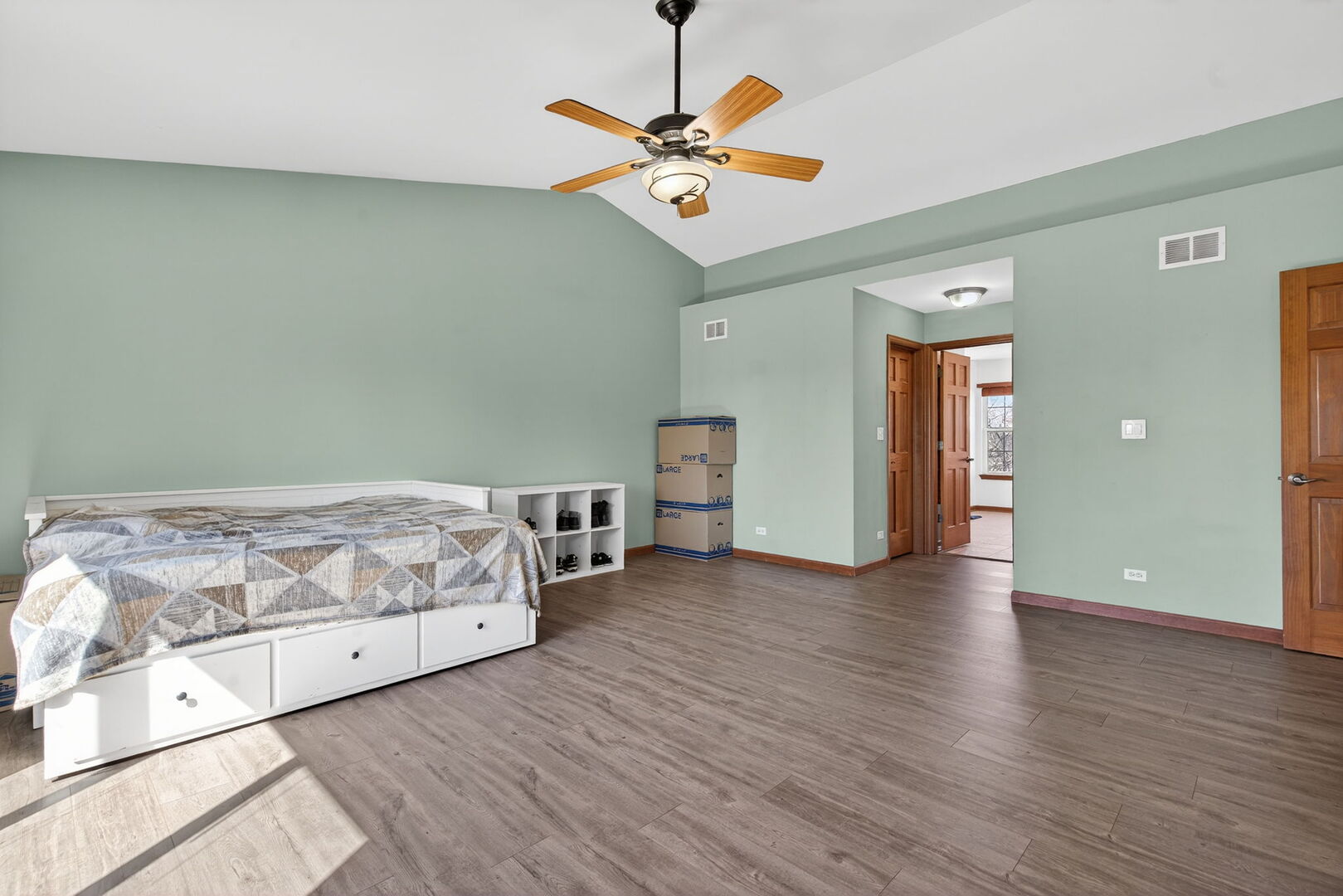 2993 Stirling Court, Montgomery, IL 60538