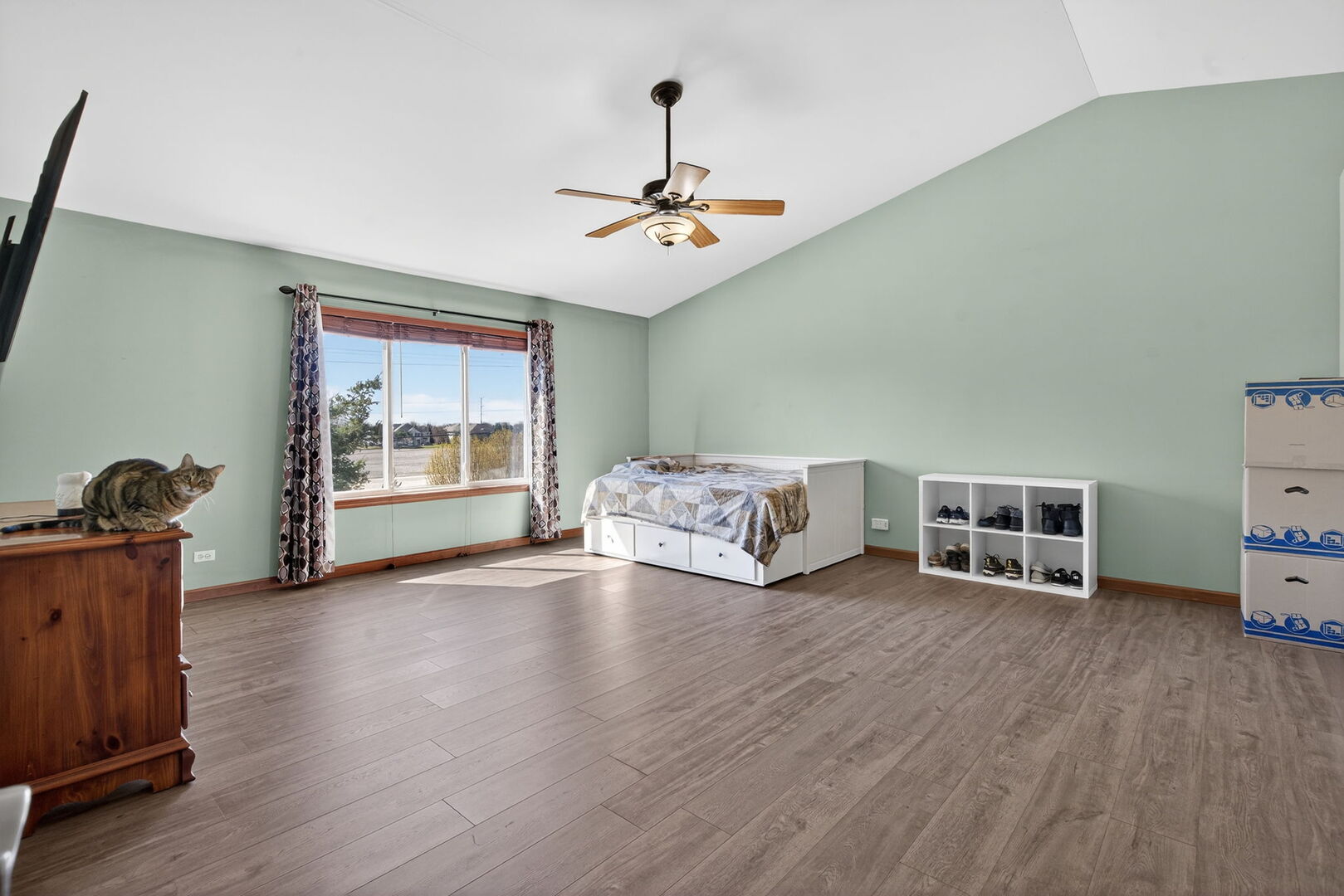 2993 Stirling Court, Montgomery, IL 60538