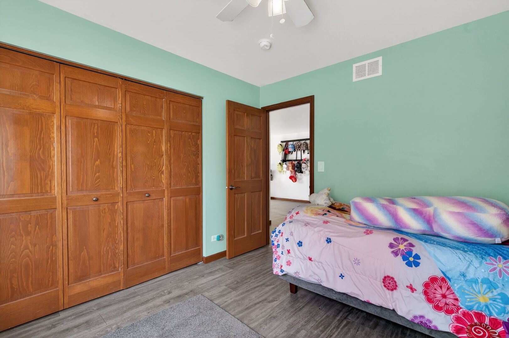 2993 Stirling Court, Montgomery, IL 60538