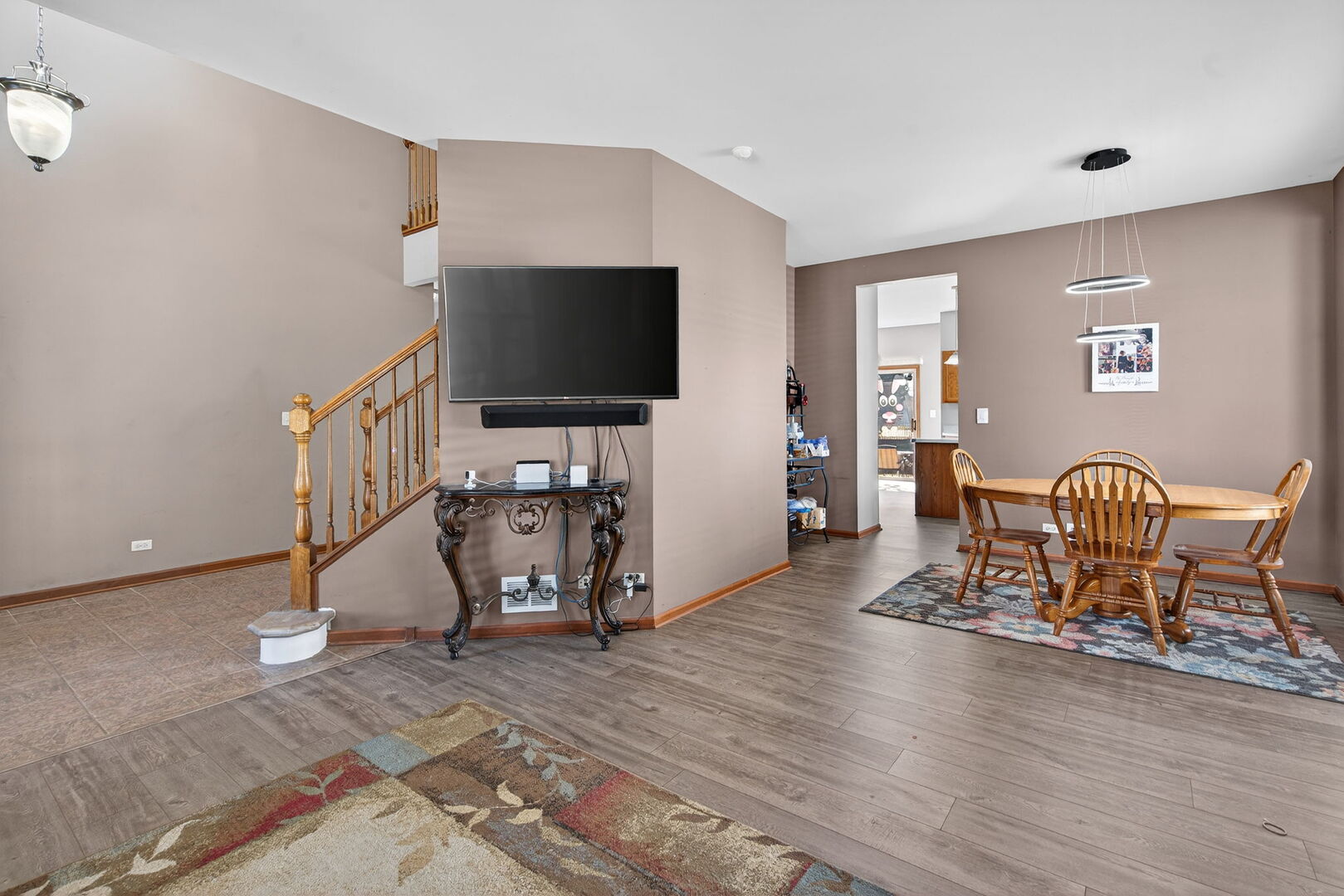 2993 Stirling Court, Montgomery, IL 60538