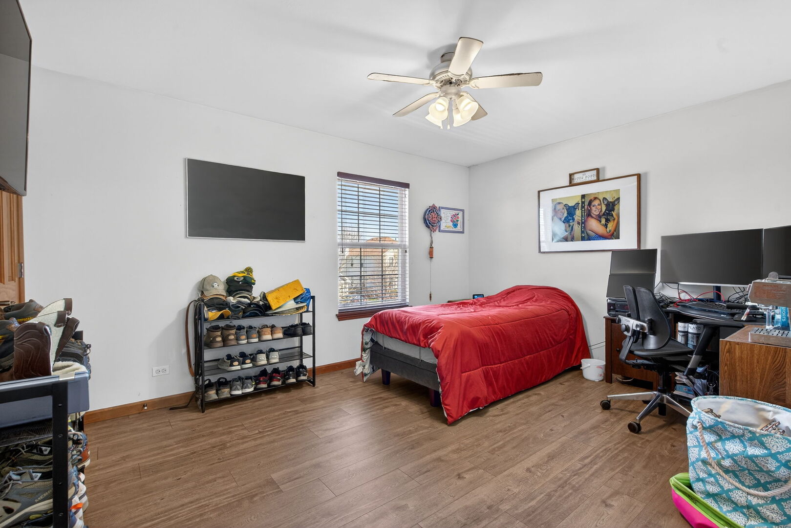 2993 Stirling Court, Montgomery, IL 60538