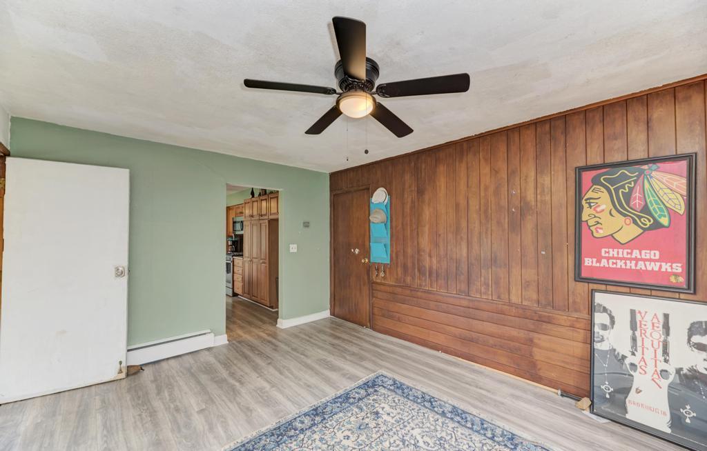 407 Farmington Avenue, Joliet, IL 60435