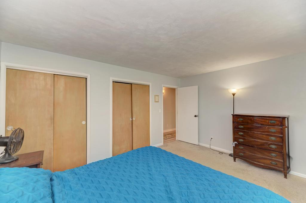 407 Farmington Avenue, Joliet, IL 60435