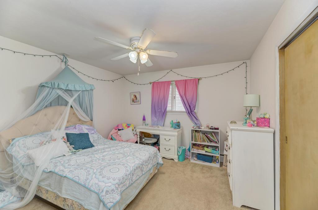 407 Farmington Avenue, Joliet, IL 60435