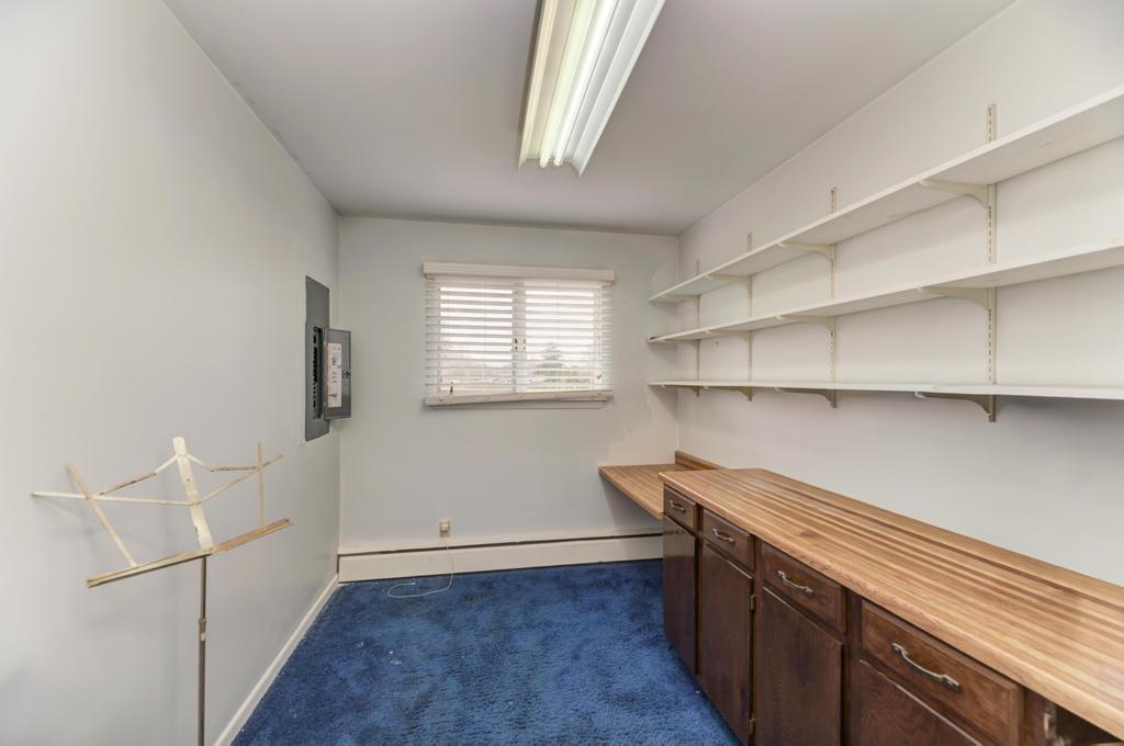 407 Farmington Avenue, Joliet, IL 60435